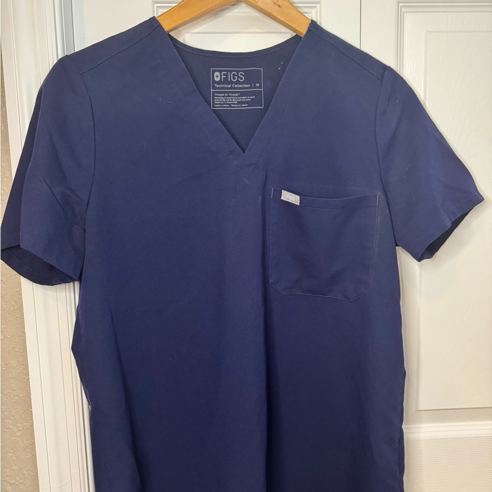 Figs Men's Deep Blue Short Sleeve Scrub Top